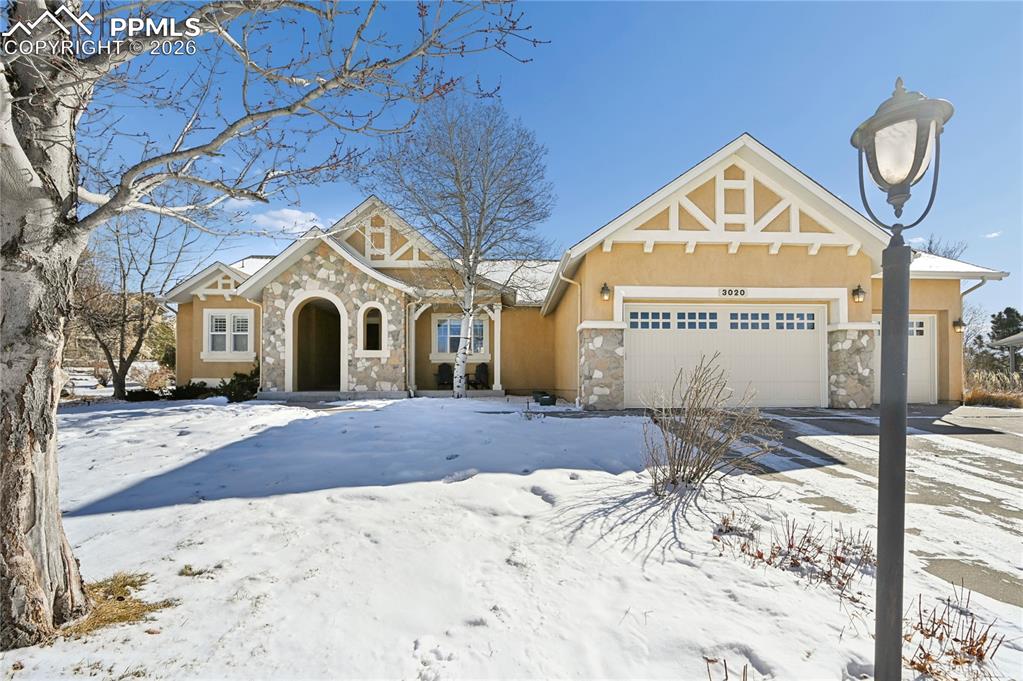 3020 Hollycrest Drive