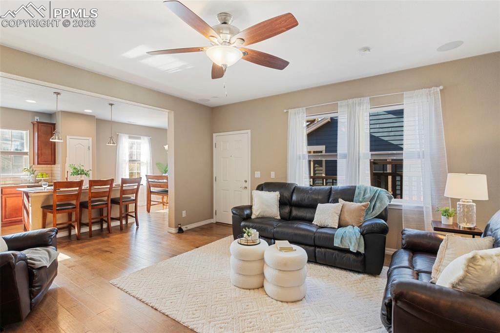 27 N Raven Mine Drive photo 2