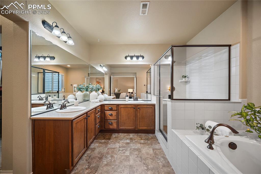 Junior Master Bath