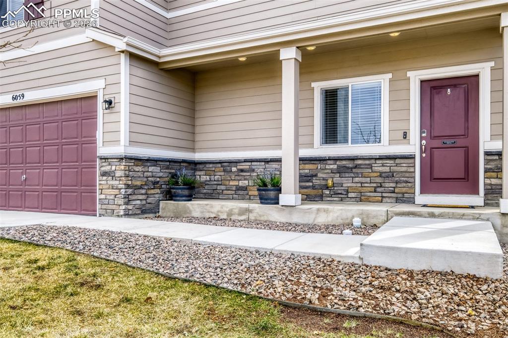 6059 Mumford Drive photo 2