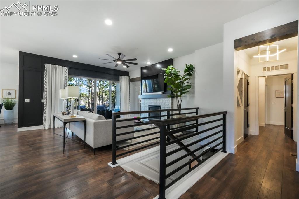 1004 Tree Bark Terrace photo 2