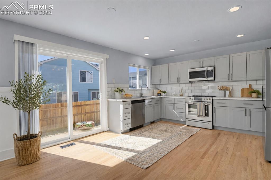 4255 Gracewood Drive photo 3