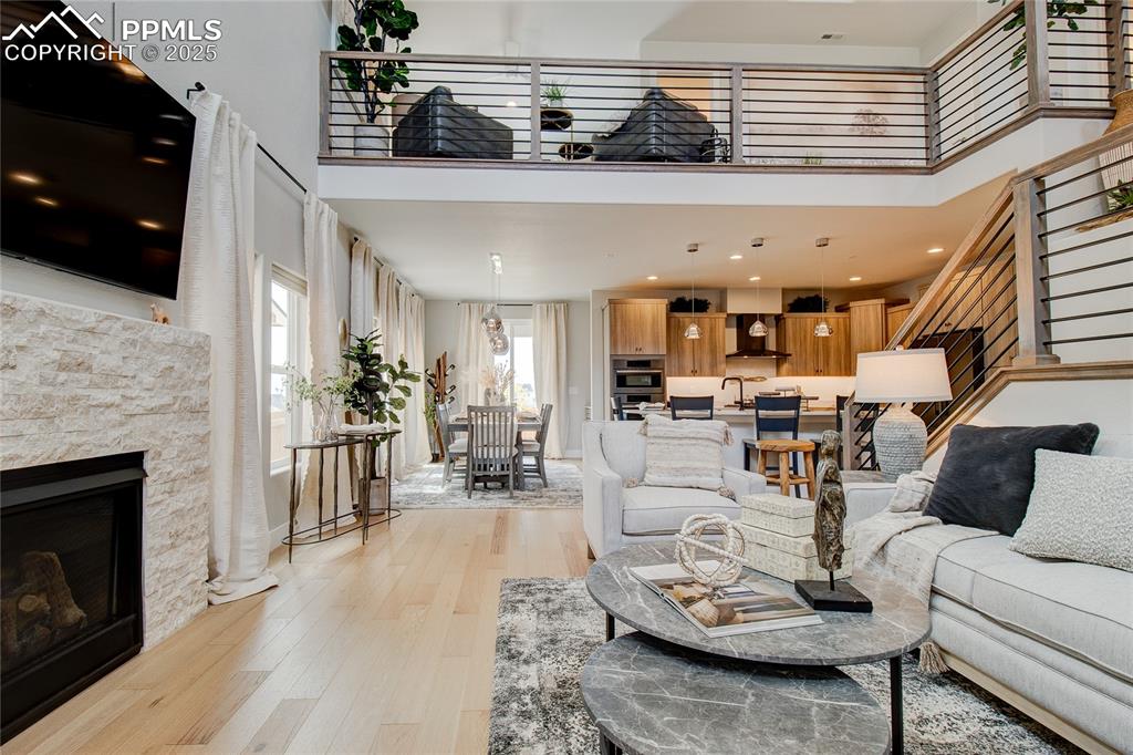 6505 Loaderman Drive photo 2