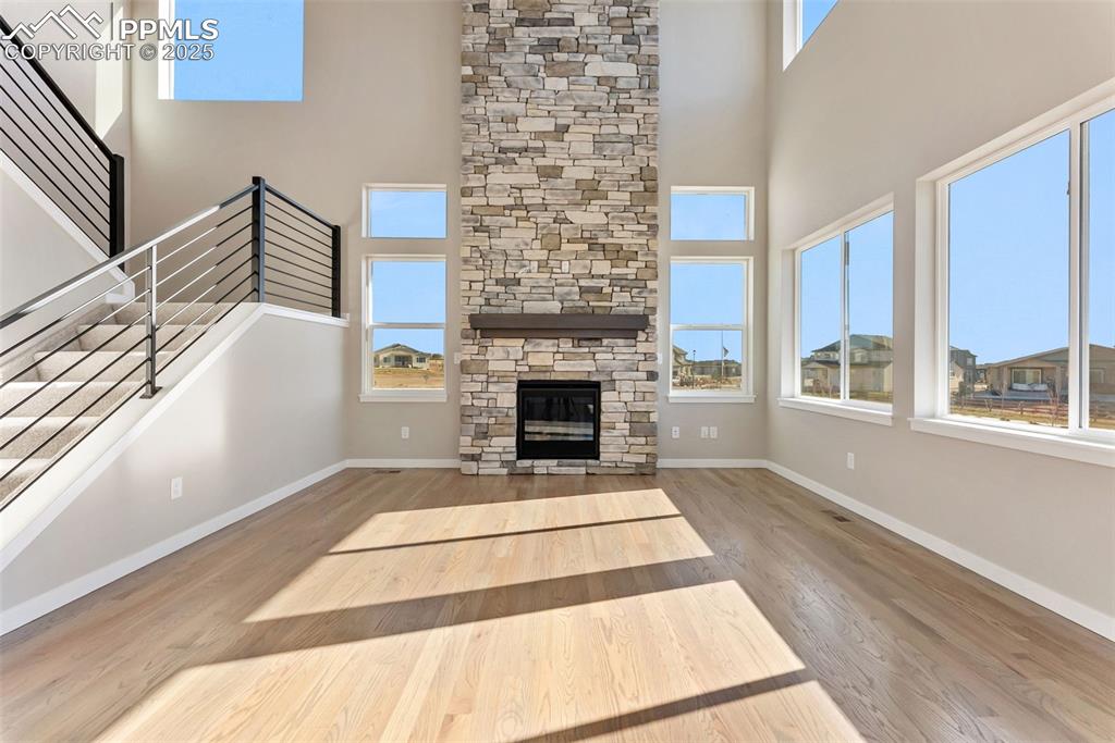 6459 Jennings Way photo 2