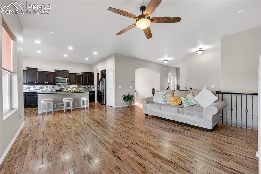 8726 Meadow Wing Circle