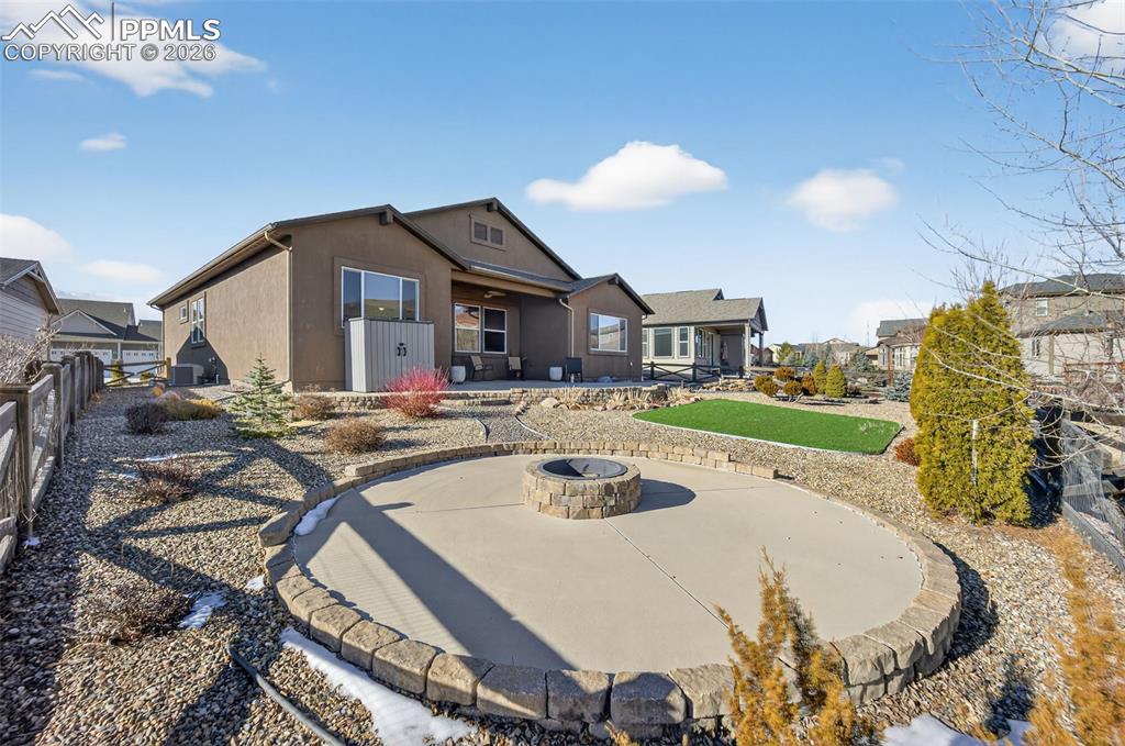 8726 Meadow Wing Circle