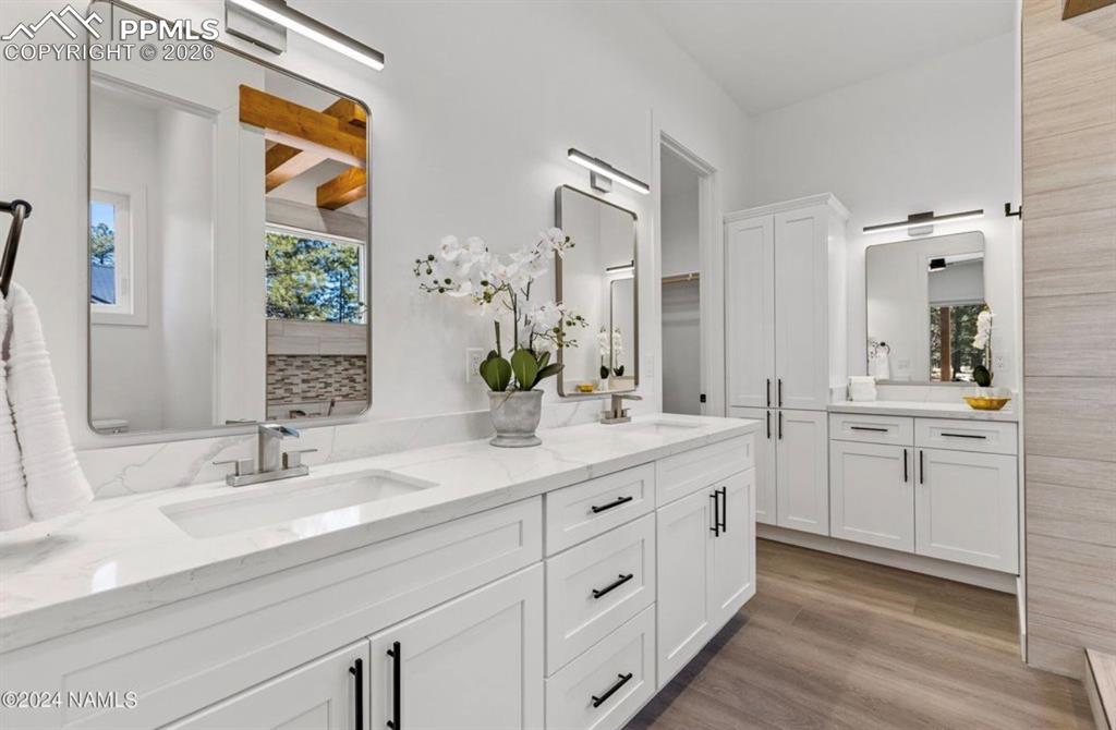 Picture of a previous built home interior.