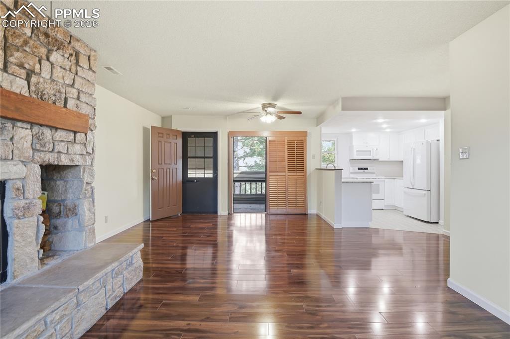 1032 Moorings Drive photo 3