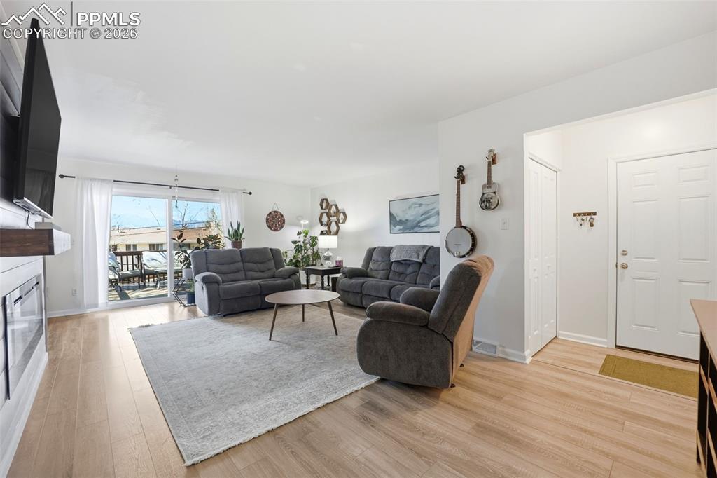 1920 Berkshire Lane photo 2