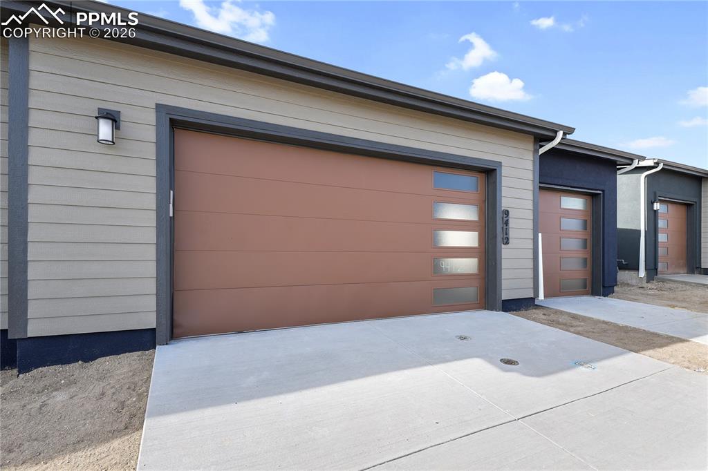 Spacious 3 car garage