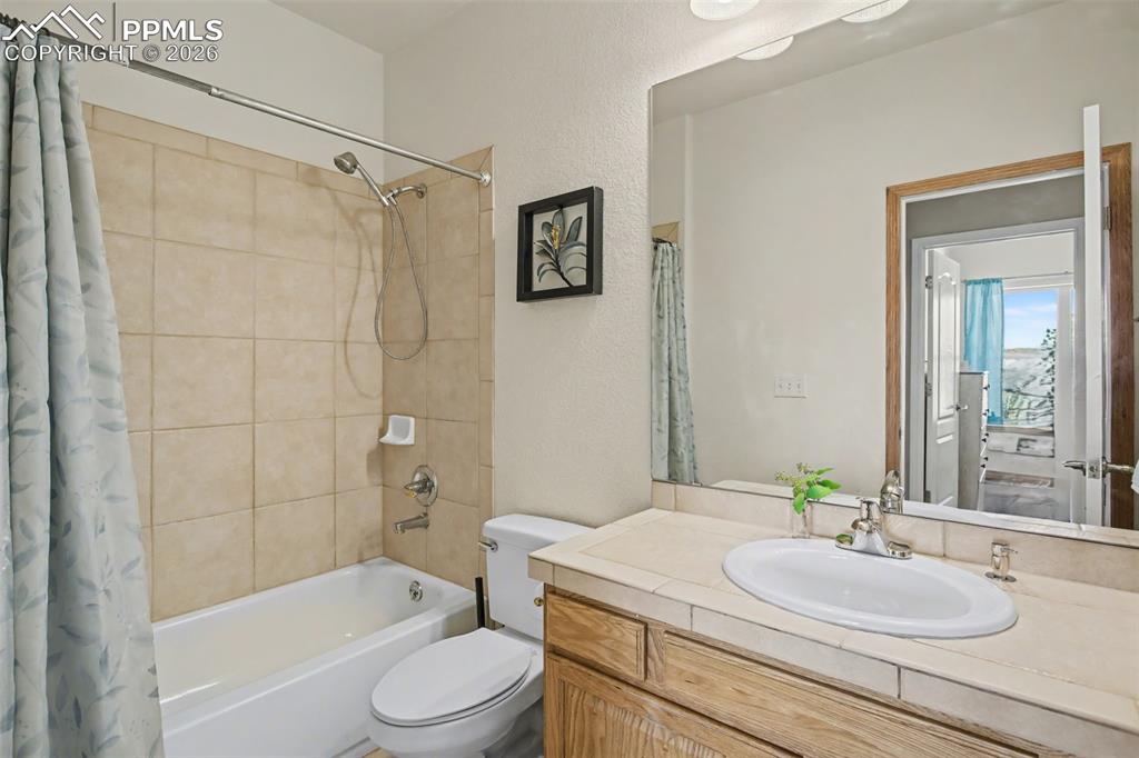 Main level full bathroom