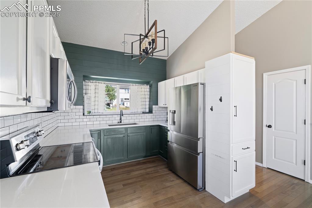 25 Sailing Way photo 2