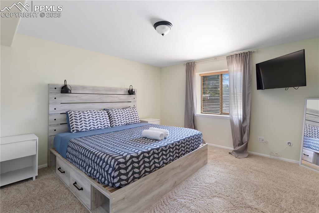 Lower Level Primary Suite