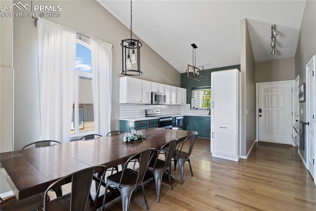 Gorgeous & bright space w/engineered-hardwood flooring!