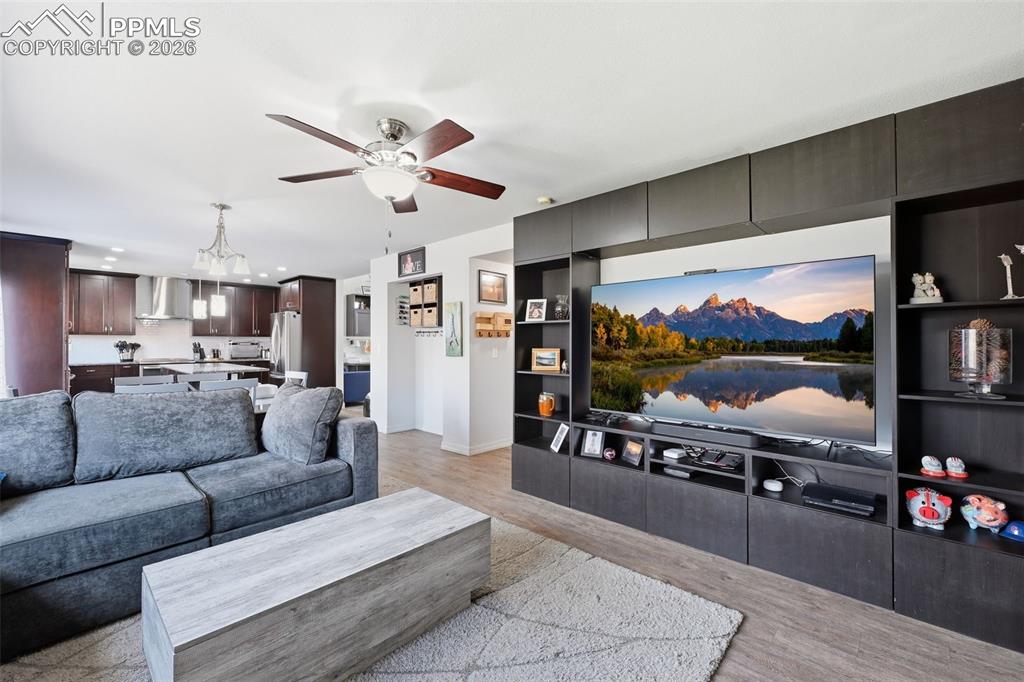 8269 Wilmington Drive photo 3