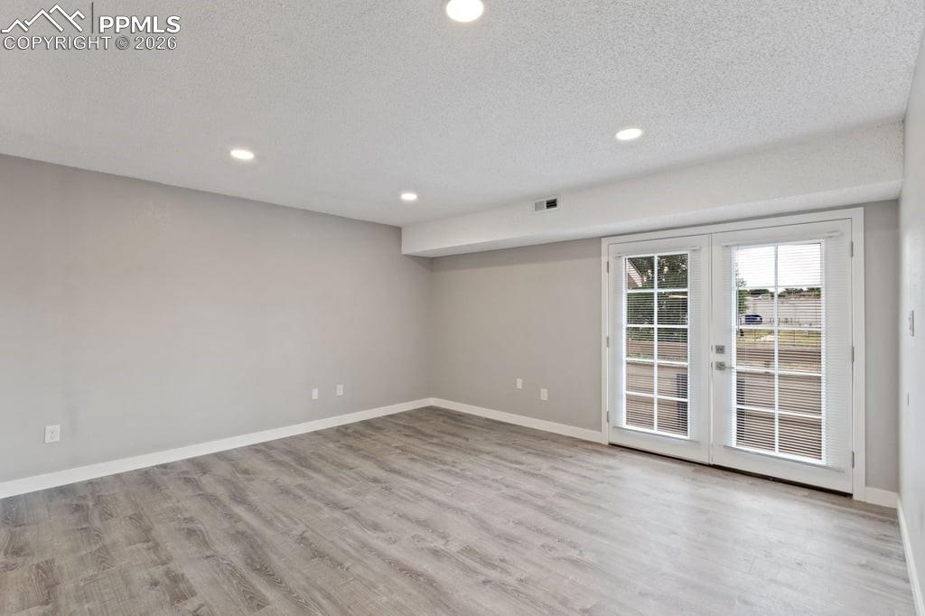 4435 Hunting Meadows Circle photo 2