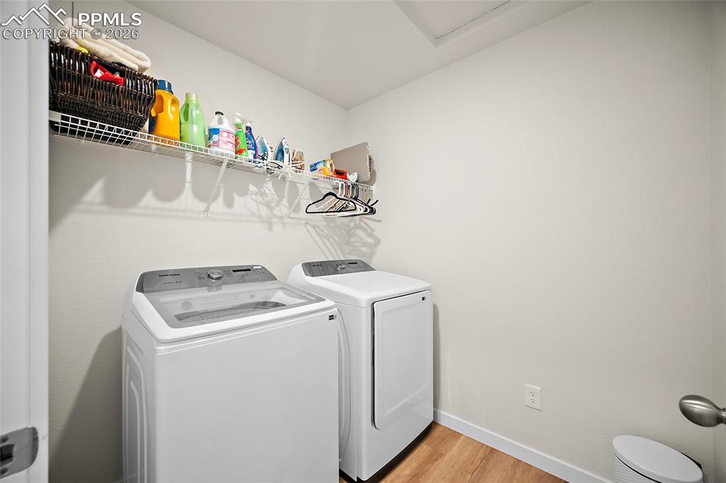 washer and dryer are included