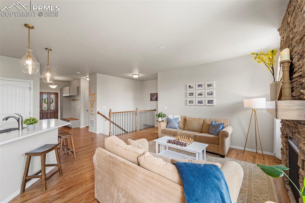 Open concept = uninterrupted flow of snacks and compliments.