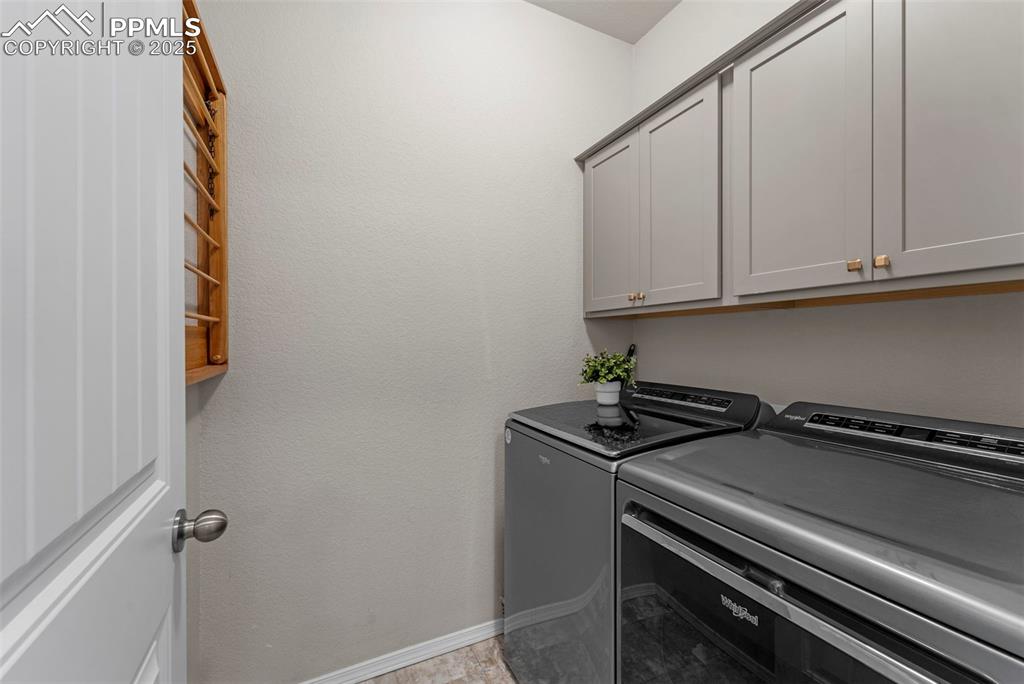 Fold, fluff, repeat, this space makes it oddly satisfying.