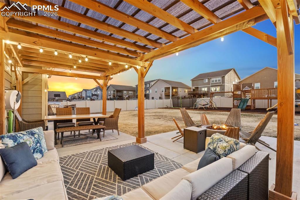 8164 Glory Drive photo 2