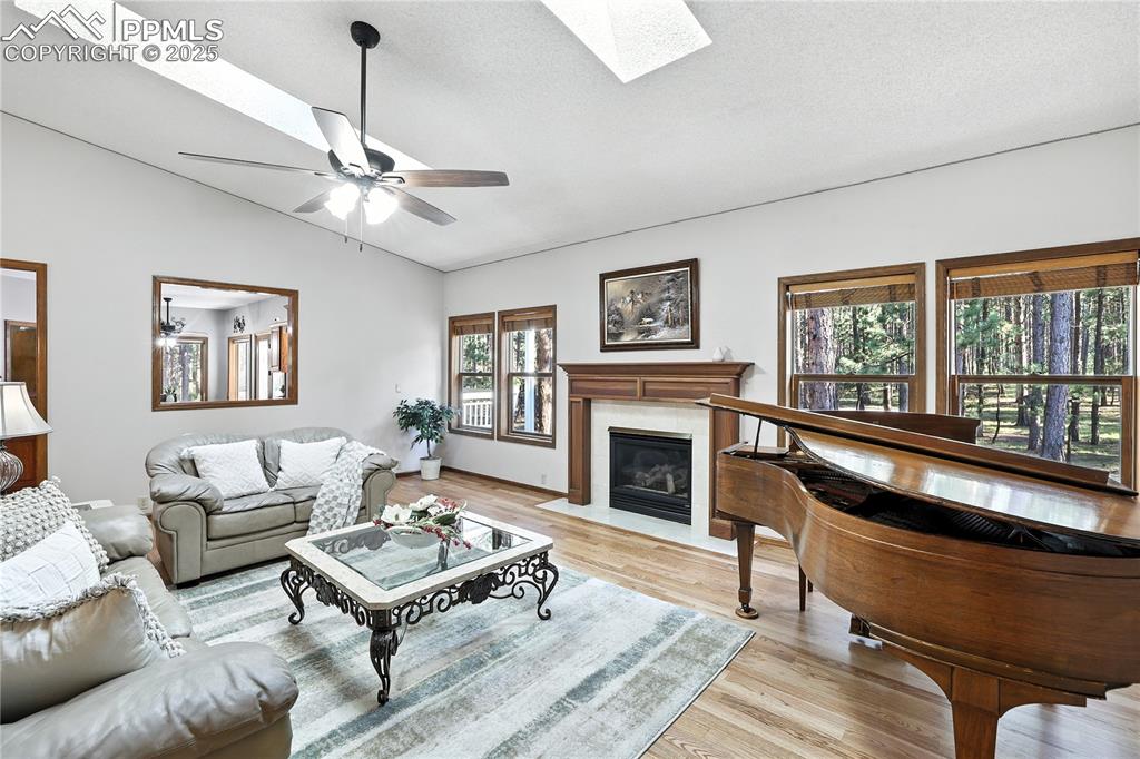 855 Pebble Creek Court photo 3