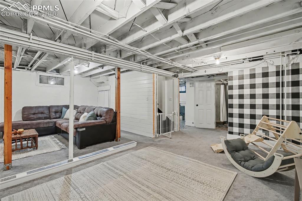 split concept makes convenient game area and sitting area