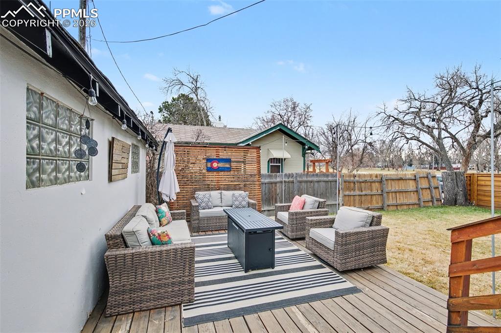 Lots of entertaining space