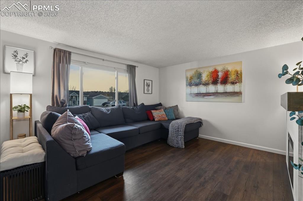 4302 N Delighted Circle photo 2