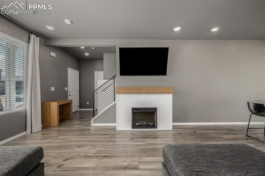 5658 Mammoth Lane photo 3