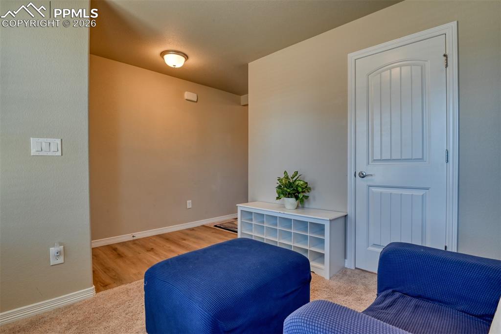 6592 Tillamook Drive photo 3