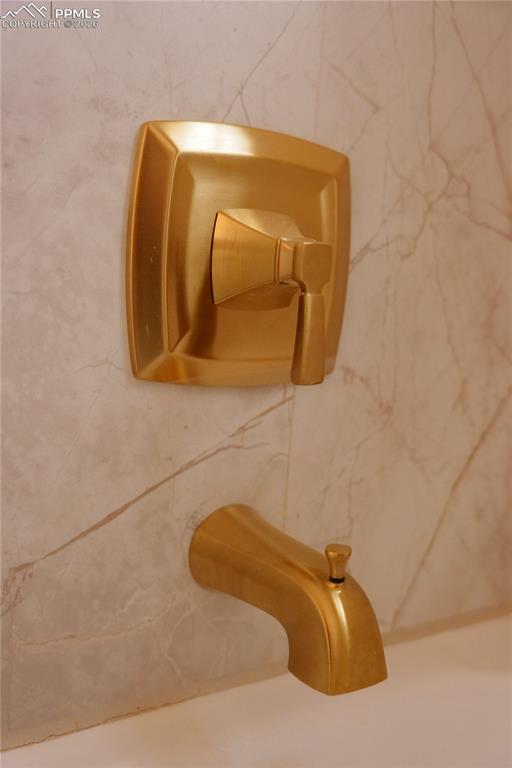 2442 E St Vrain Street