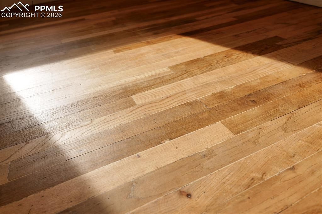 2442 E St Vrain Street