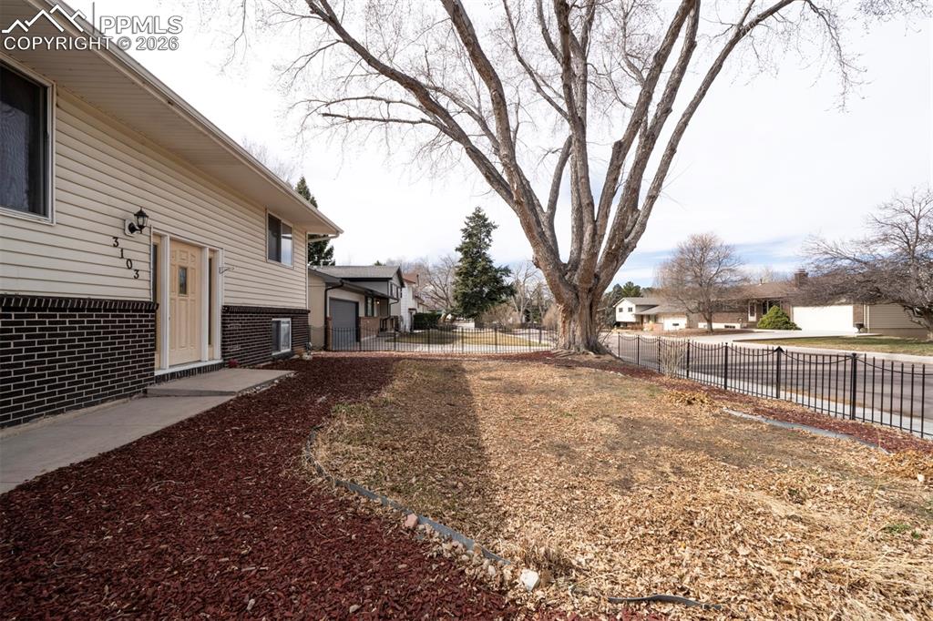 3103 Fireweed Drive photo 3