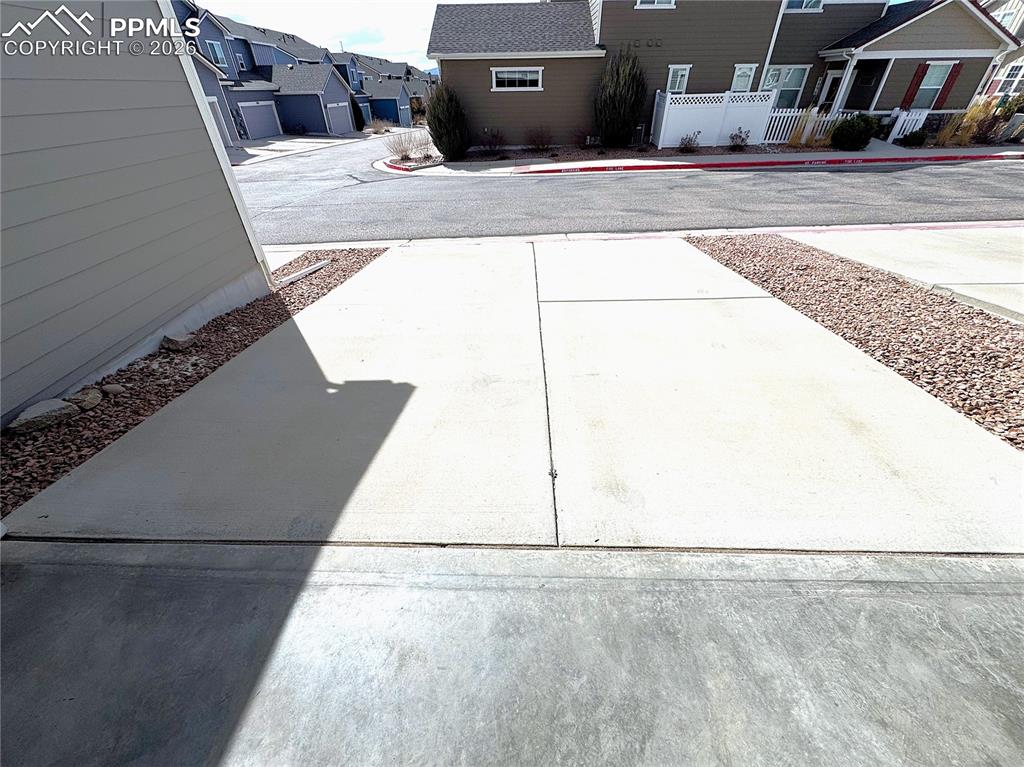 Extra Driveway Parking for Additional Vehicles of Guests