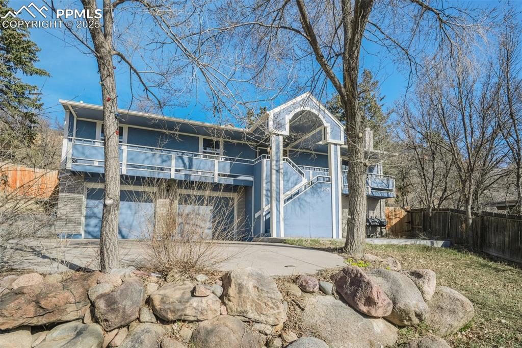 1828 Parkview Boulevard photo 2