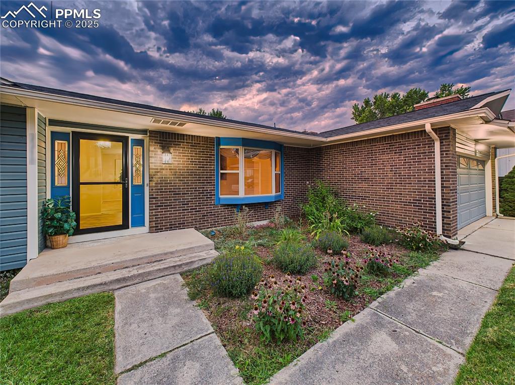 2210 Greenwich Circle photo 3