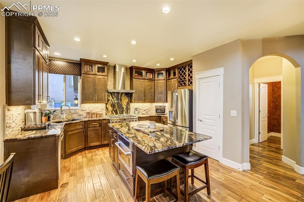 Gorgeous kitchen has been remodeled with high end finishes!