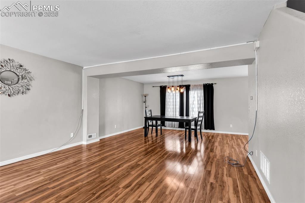 5043 Thrush Drive photo 2