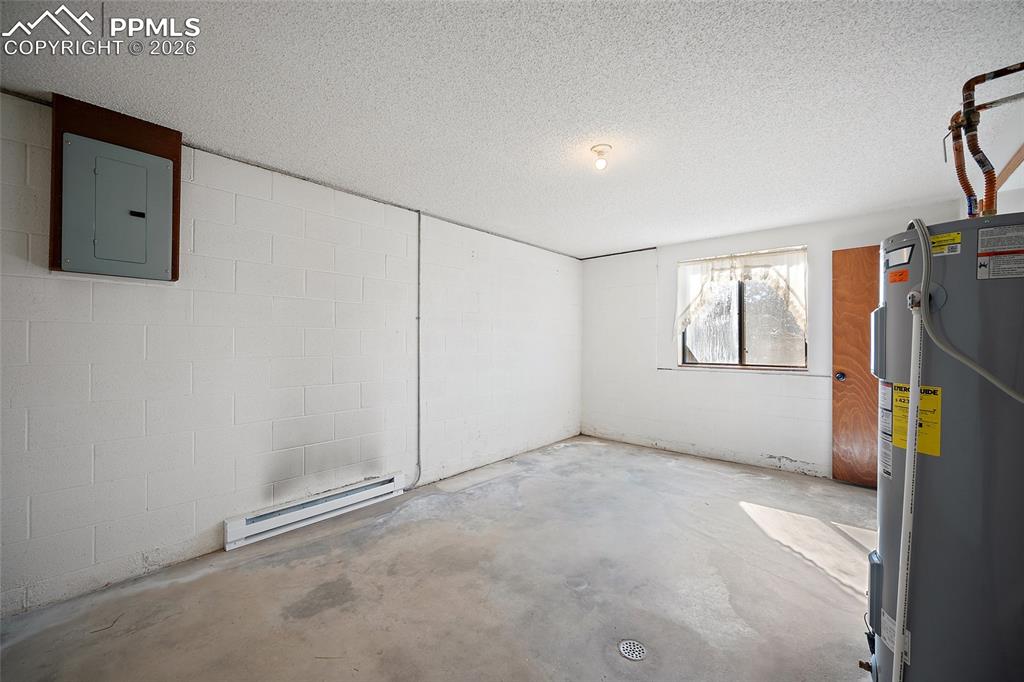 Laudry & storage off the garage