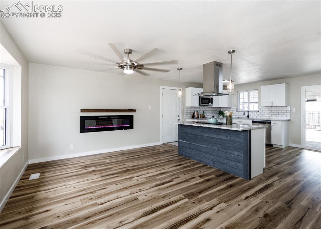 100 Stanford Avenue photo 2