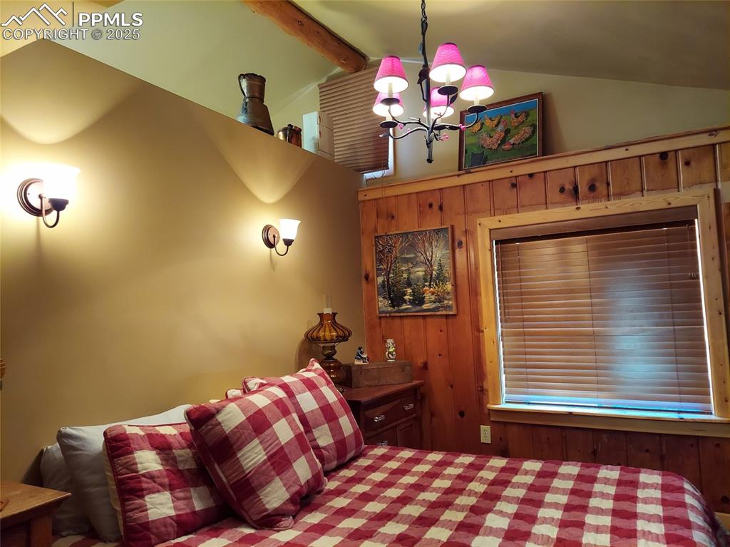 480 Bear Creek Place photo 2