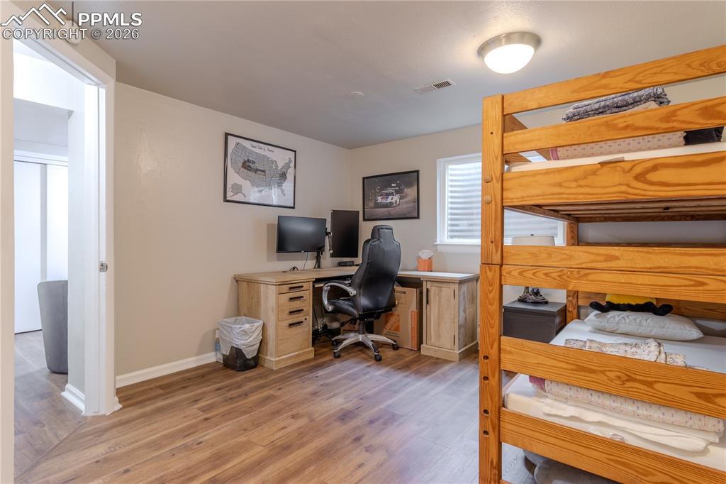 Basement bedroom with nice size closet