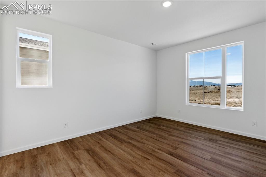 10295 Kingsbury Drive photo 2