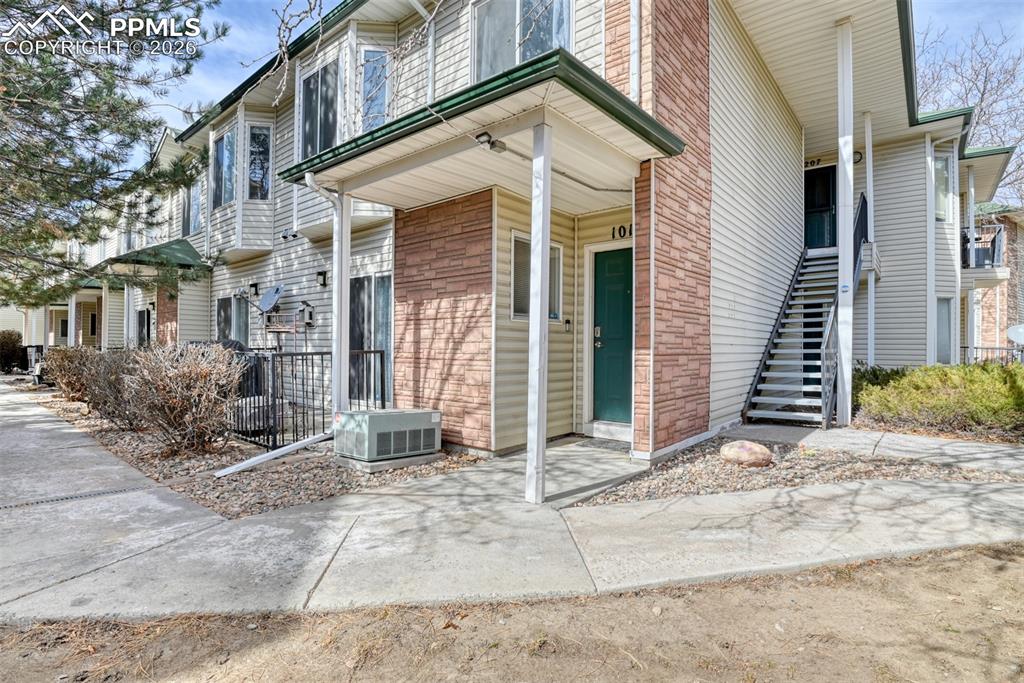 2095 Legacy Ridge View #101 photo 2