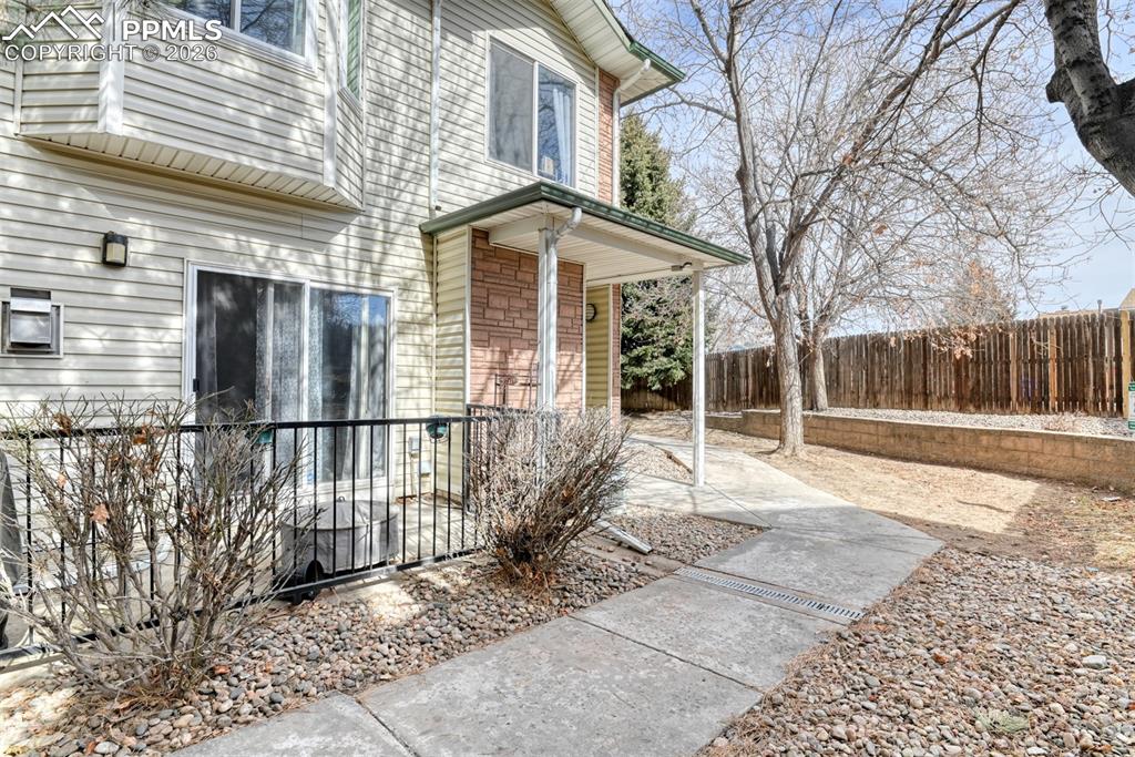 2095 Legacy Ridge View #101 photo 3