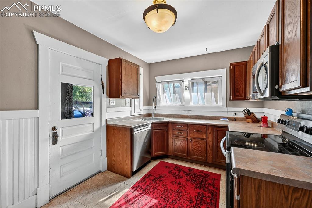 Check out the character of the windows!