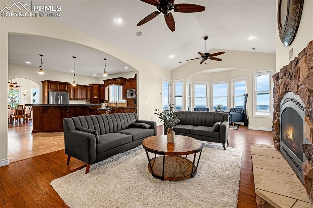 15575 Henry Ride Heights