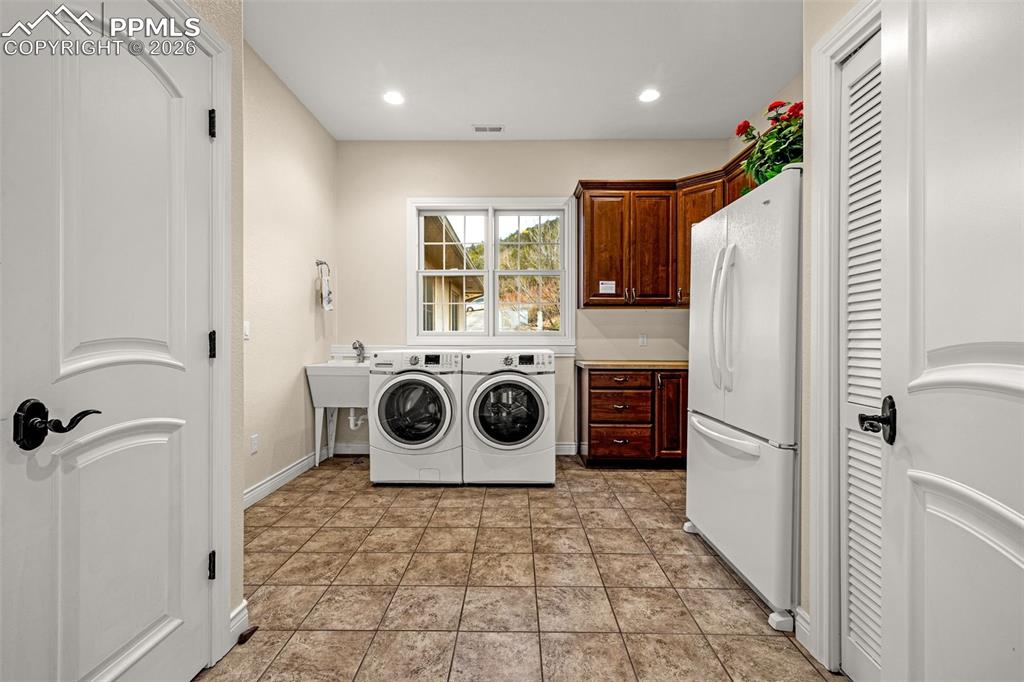 15575 Henry Ride Heights