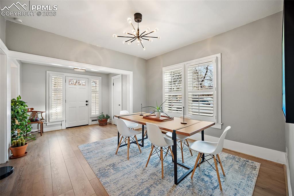 21 E Washington Street photo 3