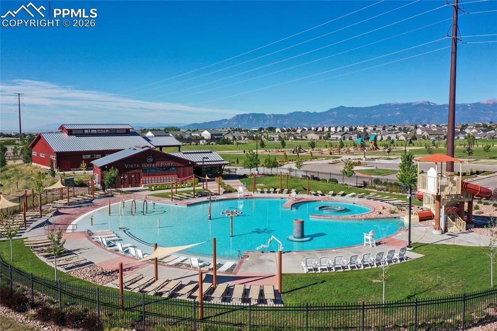 Community splash pad